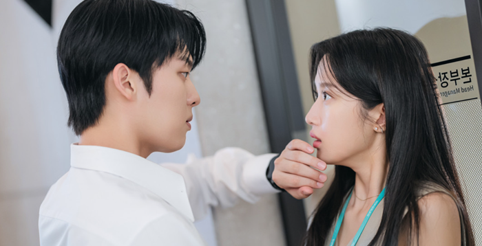 '<b>그놈은 흑염룡</b>' <b>문가영</b>·최현욱의 오피스 로맨스, 성공할까?