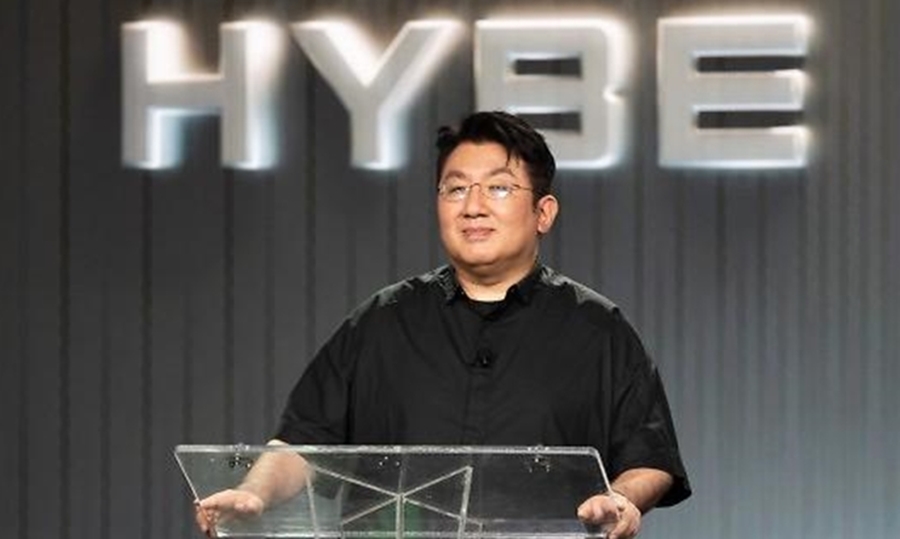 [데일리 핫이슈] 경찰, 하이브 본사 압수수색·<b>추영우</b>, 첫 아시아 팬미...